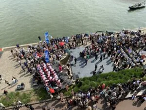 Foto's Inhuldiging Ulu Kora en herdenking aan de Lloydkade in Rotterdam
