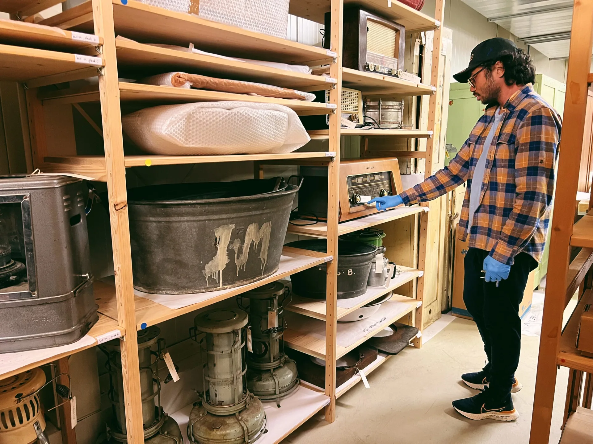 Reïnda Hully, conservator, Museum Maluku, metaafhof, depot, Rotterdam