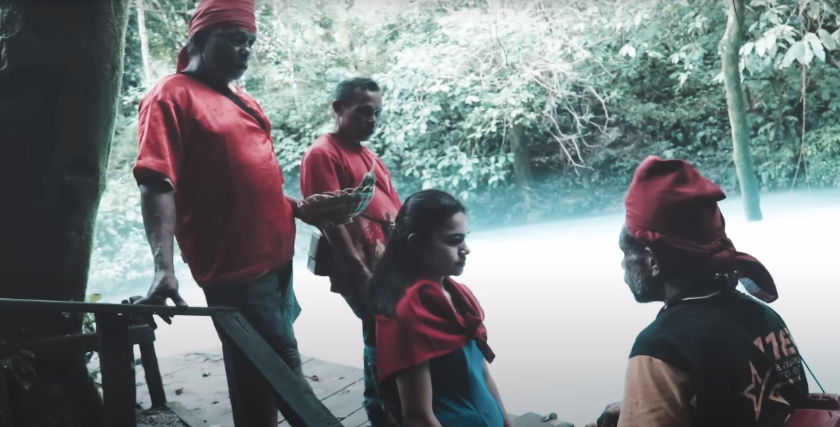 Maluku Shorts in Museum Sophiahof, Museum Maluku